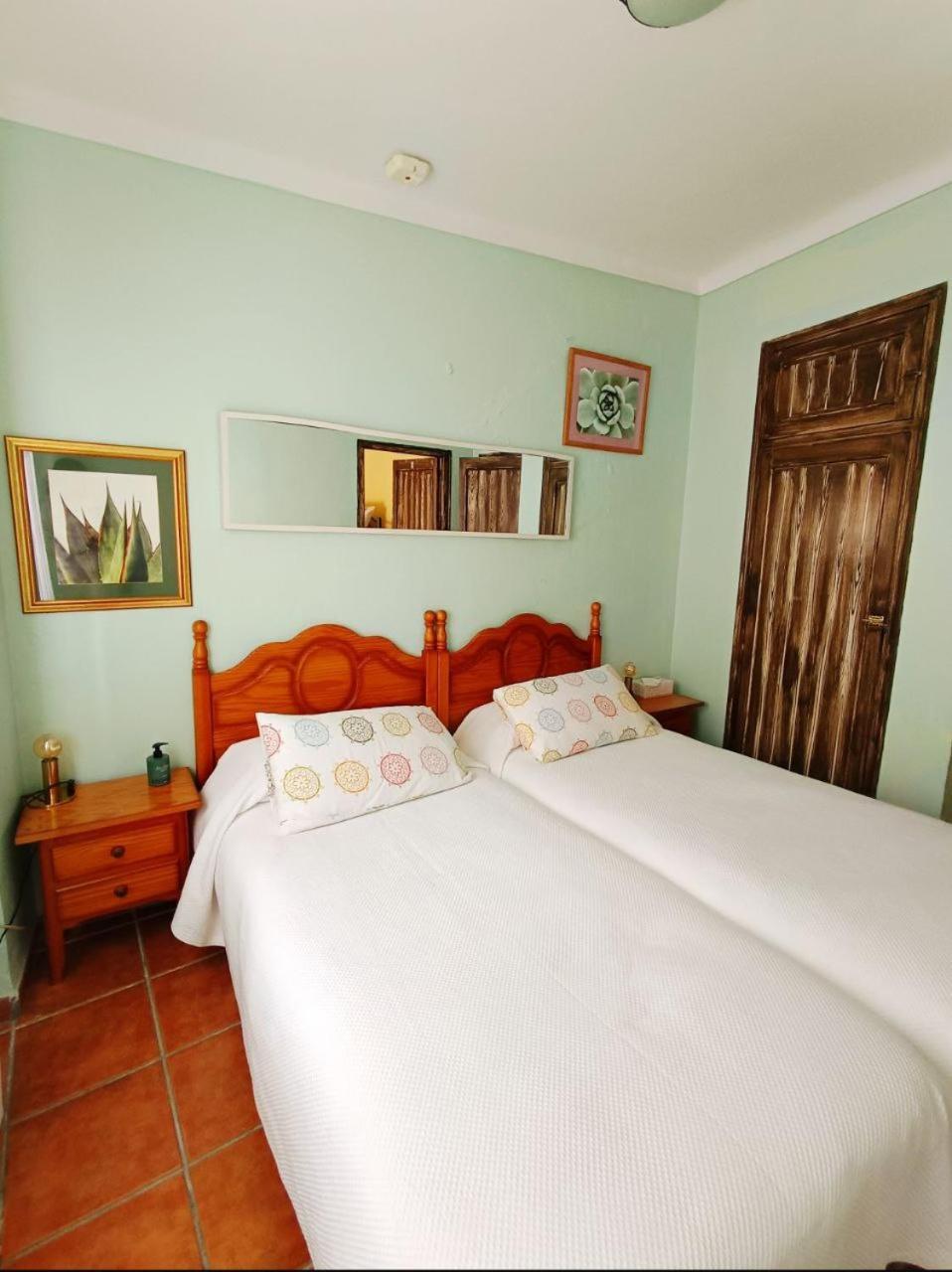 Hostal R-Conecta Cuevas De San Marcos ภายนอก รูปภาพ